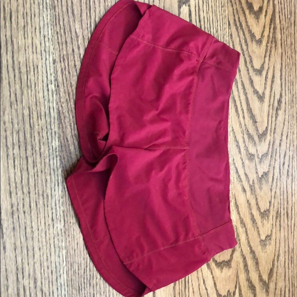Lululemon Red Speed Short 2.5” Size 2 Reg